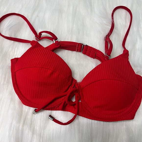 Sexy red bralette top - Picture 2 of 5